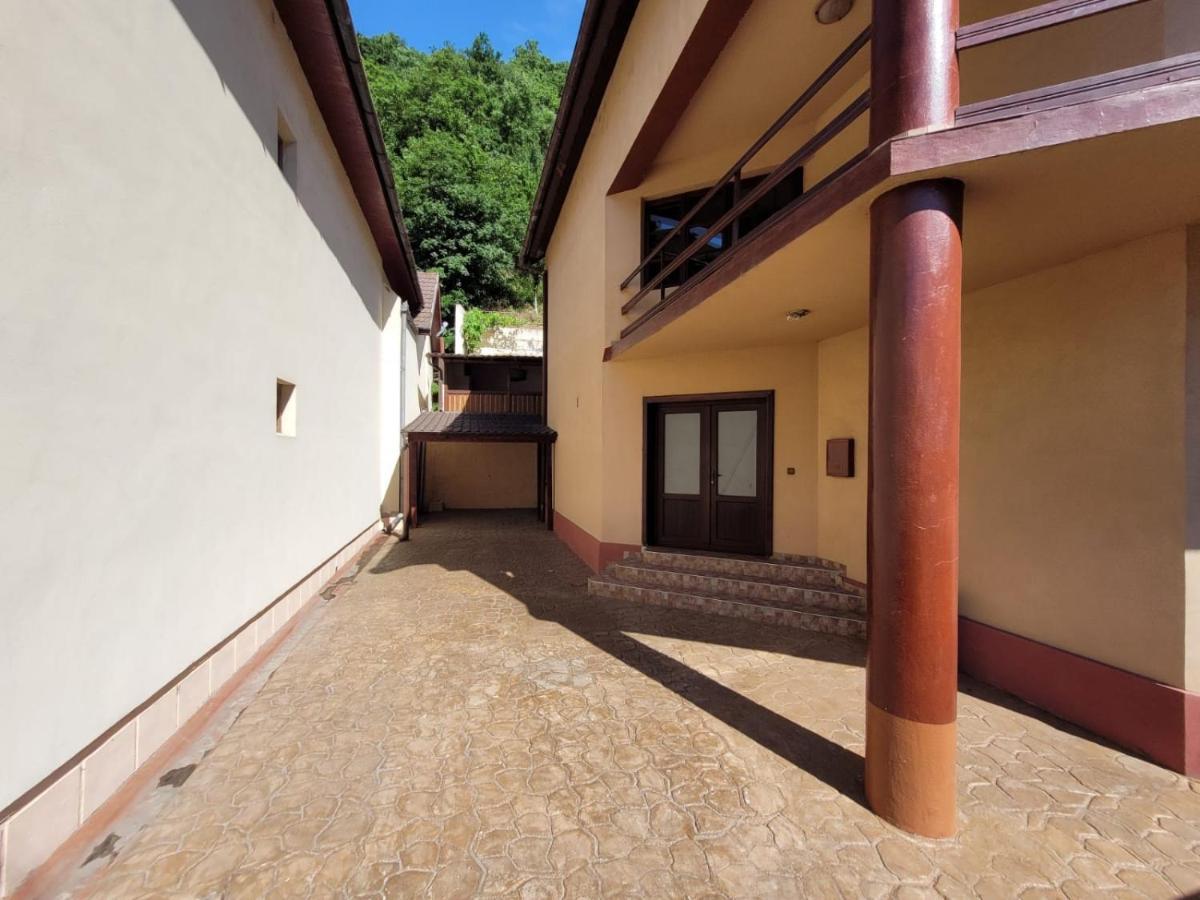 Casa Basu Villa Băile Herculane Eksteriør bilde
